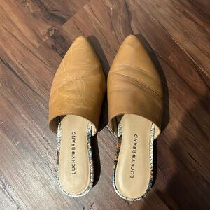 Lucky Brand Women's Tan Mules
- Size 6